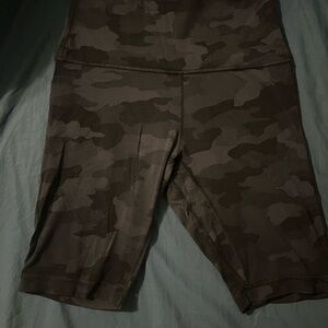 Lululemon bike shorts